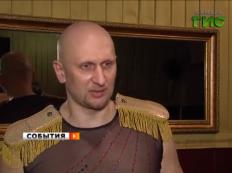 Самарский богатырь Пётр Филаретов рвёт цепь, ломает подкову и печёт блины!!!