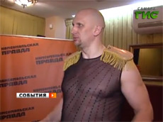 Богатырь обещал пощадить сковородки. Временно.